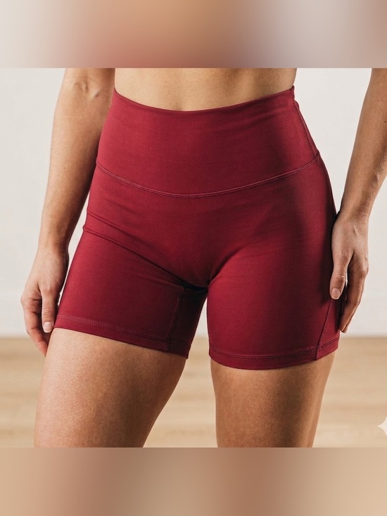 Alphalete Pants - Alphalete Rust Red Active High-Waist Shorts Excellent Condition Size Small